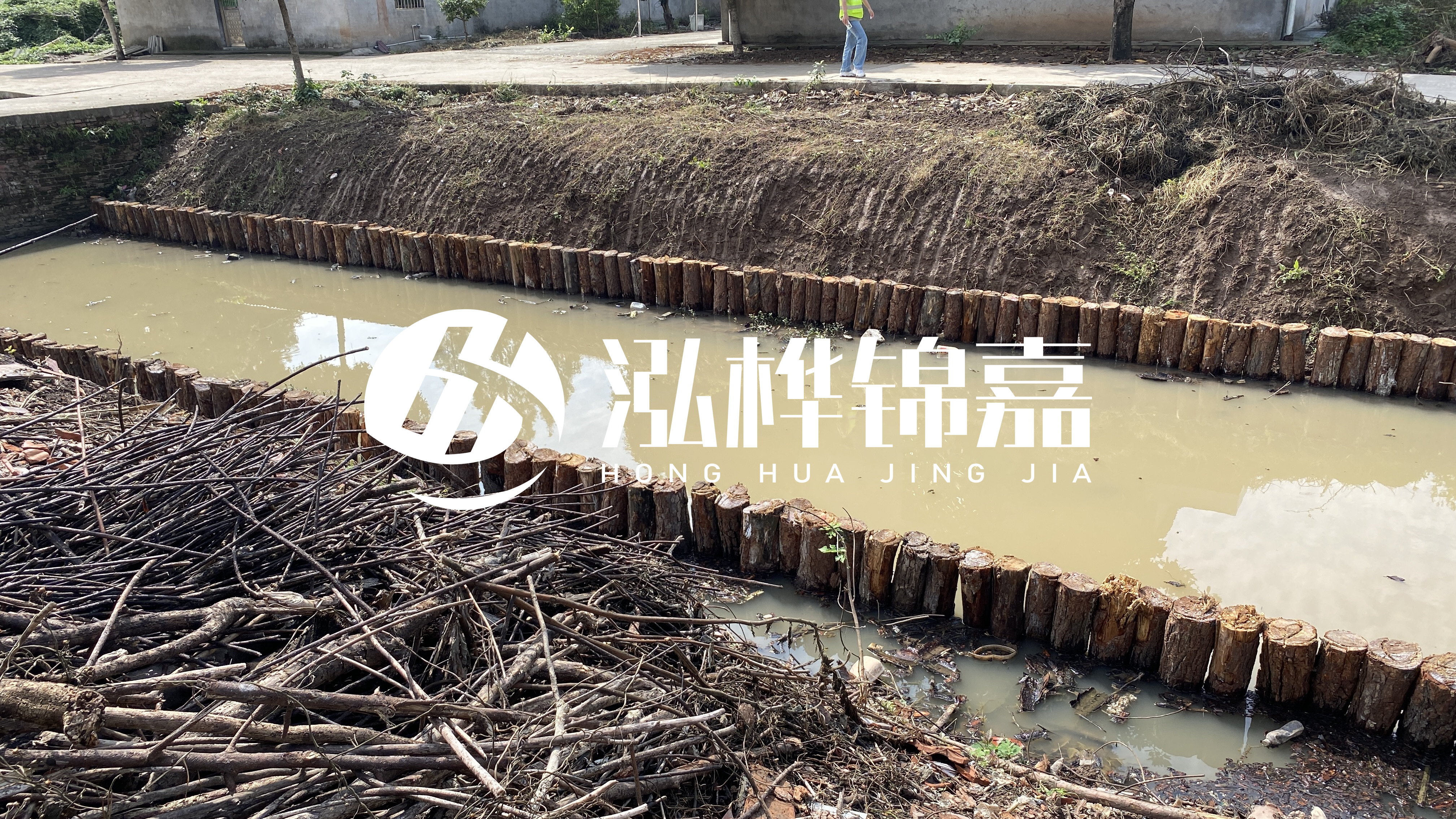 打樁木樁的間距和排列方式有何講究？不懂這些細節(jié)，工程質量堪憂！