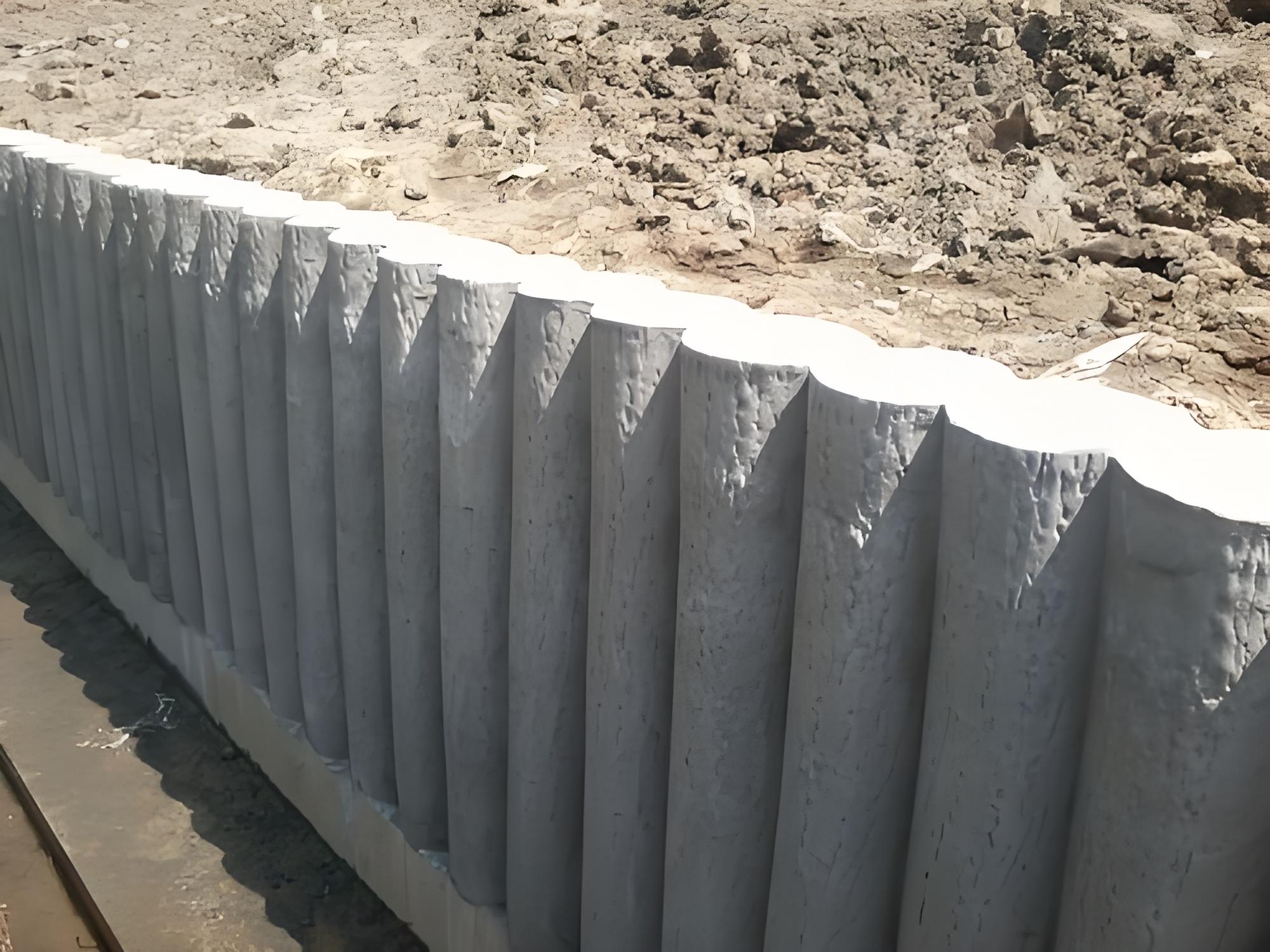 水泥樁批發(fā)廠家泓樺錦嘉-水泥仿木樁的樁適用哪些場(chǎng)景？