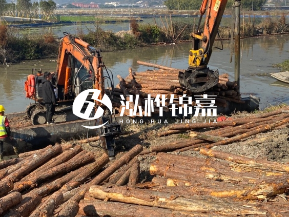 水泥仿木樁施工隊(duì)泓樺錦嘉 - 水泥樁打樁的單價(jià)是多少？